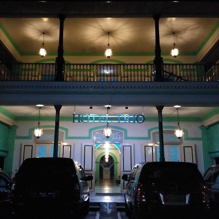 Hotel Trio スラカルタ エクステリア 写真