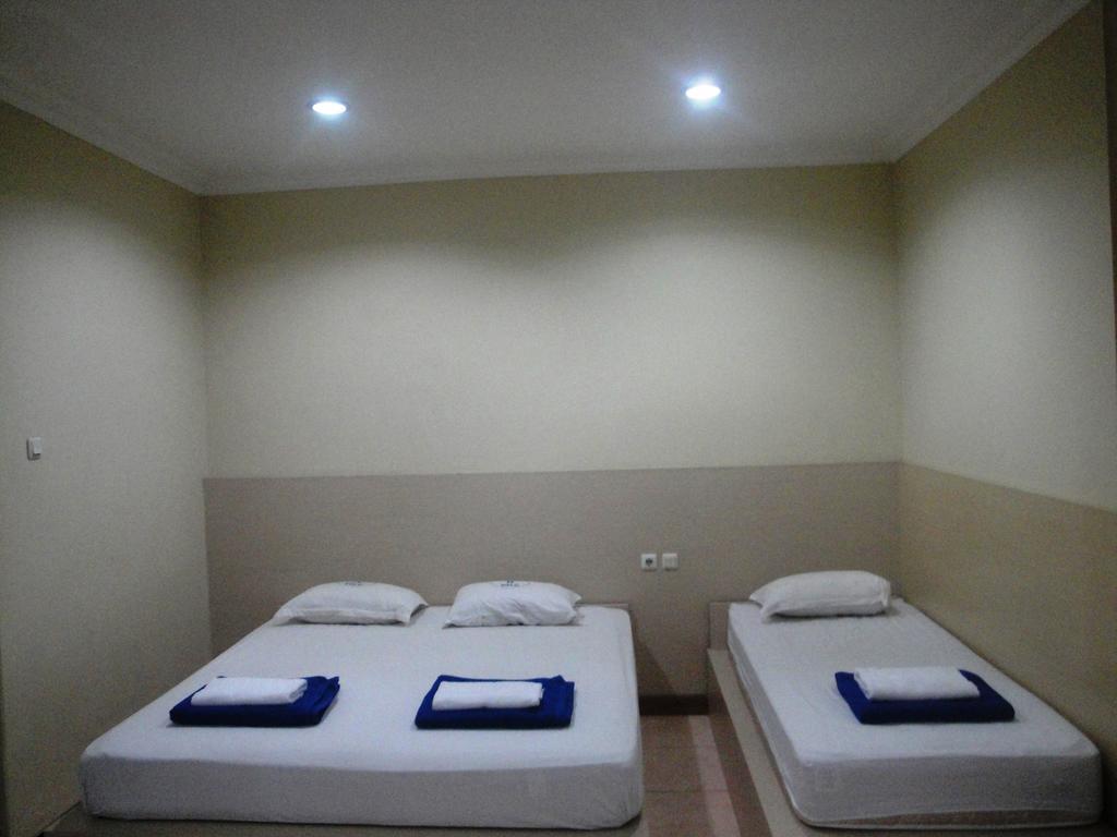 Hotel Trio スラカルタ 部屋 写真